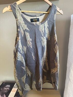 10.Deep Men's Gray Camouflage Tank with Pale Green and Tan Accents